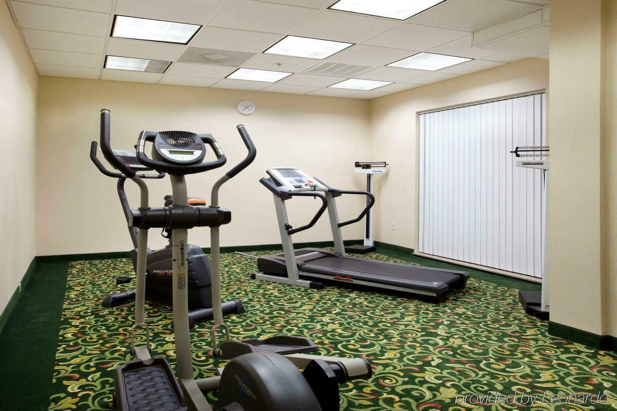 Holiday Inn Express New Orleans East By Ihg Екстер'єр фото